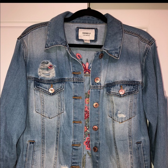 Denim jacket slightly distressed perfect condition - Picture 6 of 8